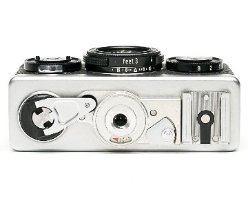 Rollei 35 (白) Germany 製(後期型) 40/3.5 Tessar (沈銅式) 372g の画像