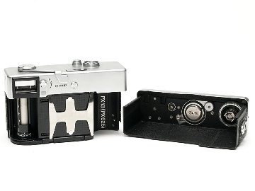 Rollei 35 (白) Germany 製 40/3.5 Tessar (沈銅式) 372g の画像