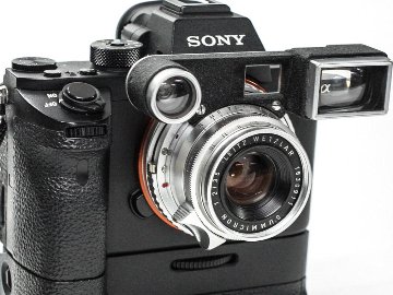 35/2 Summicron SN.1630911 ライカM用、 メガネ付き、 レンズケース付(純正)、  前後キャップ付、 6群構成8枚玉　∞でロック、1ST-Modelの画像