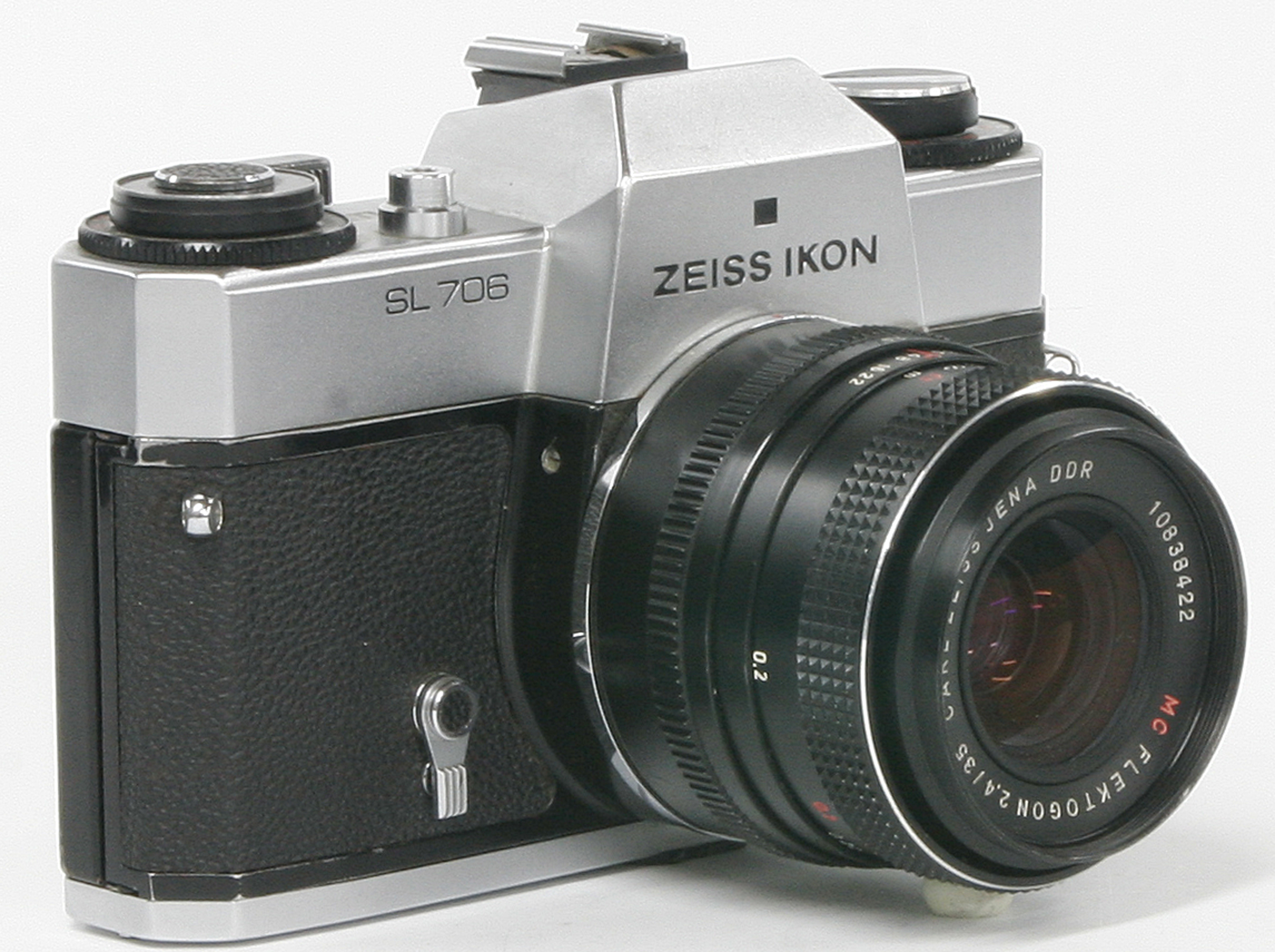 35/2.4 Flektogon 用 0.7×広角コンバーター(France)の画像