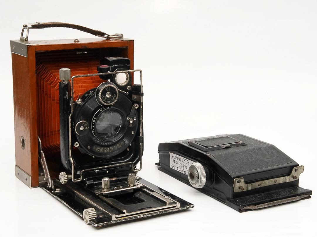 Zeiss Ikon   Tropen Adoro   Tropical Camera For 6.5×9cm  の画像