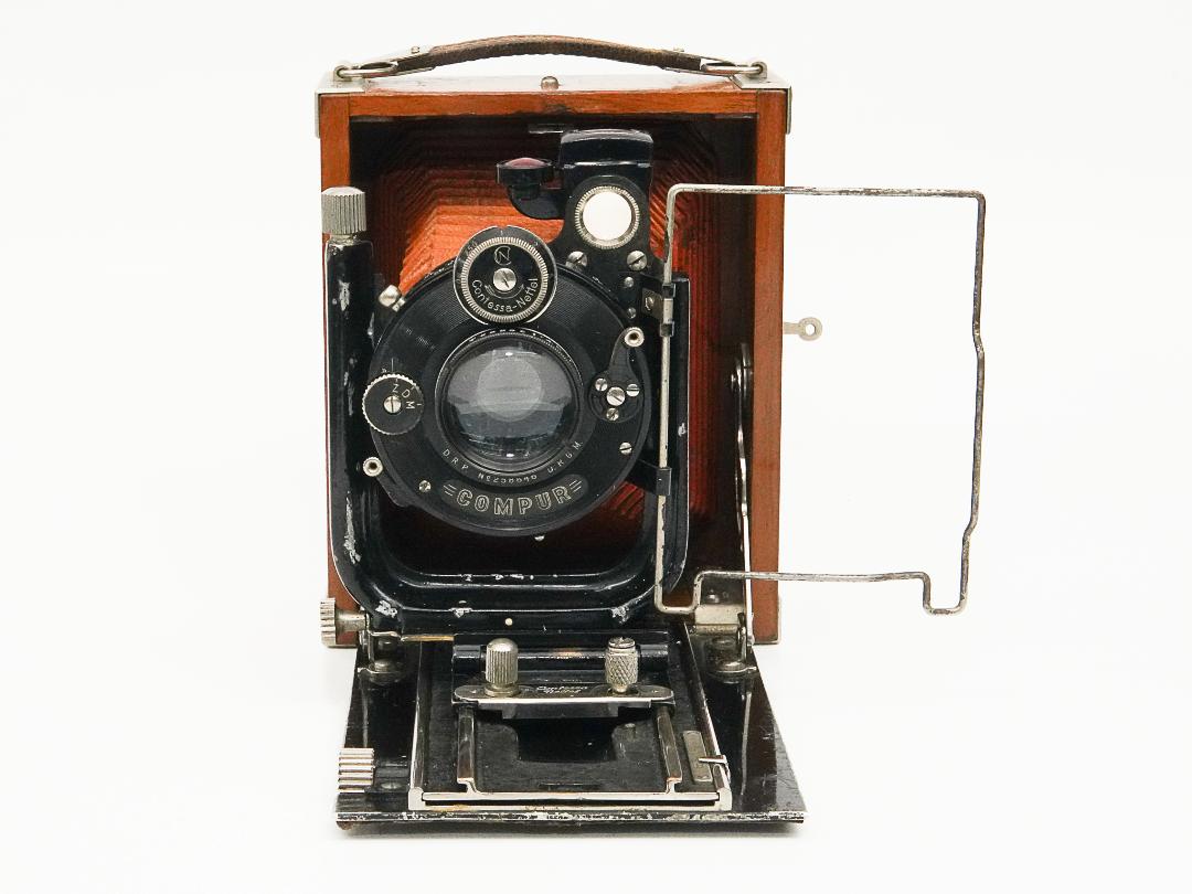 Zeiss Ikon   Tropen Adoro   Tropical Camera For 6.5×9cm  の画像