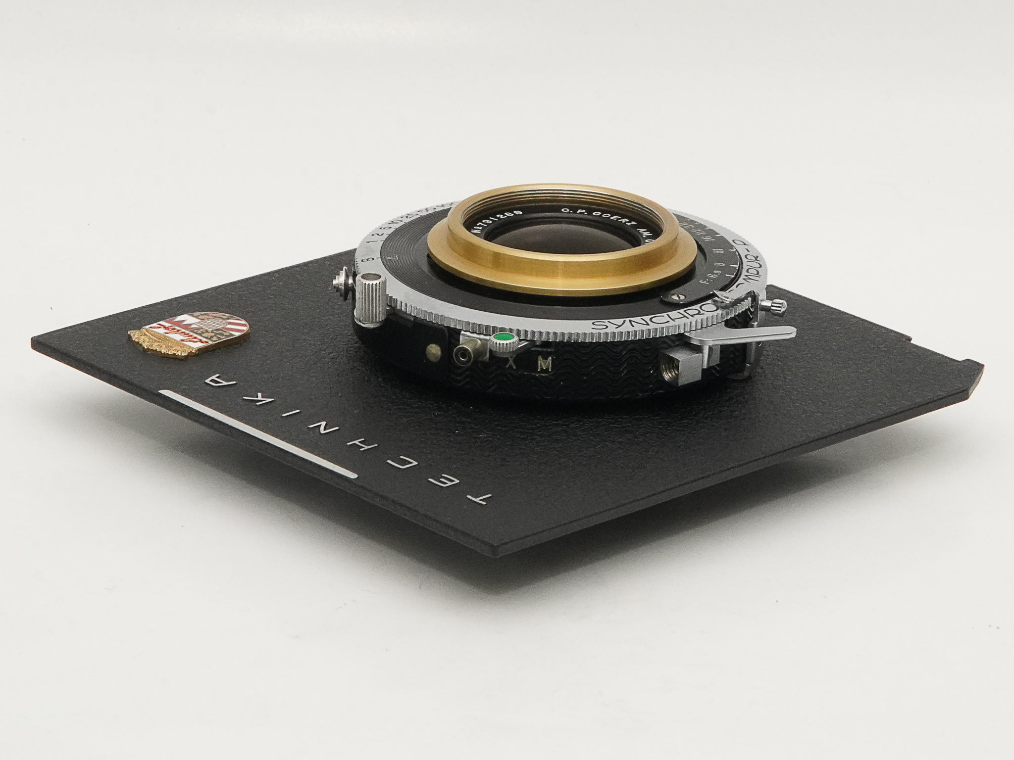 150/6.8 Gold rim DAGOR (GOERZ) 　シンクロコンパーシャッター付き (真円絞り) リンホフテヒニカ4×5inレンズボード付の画像