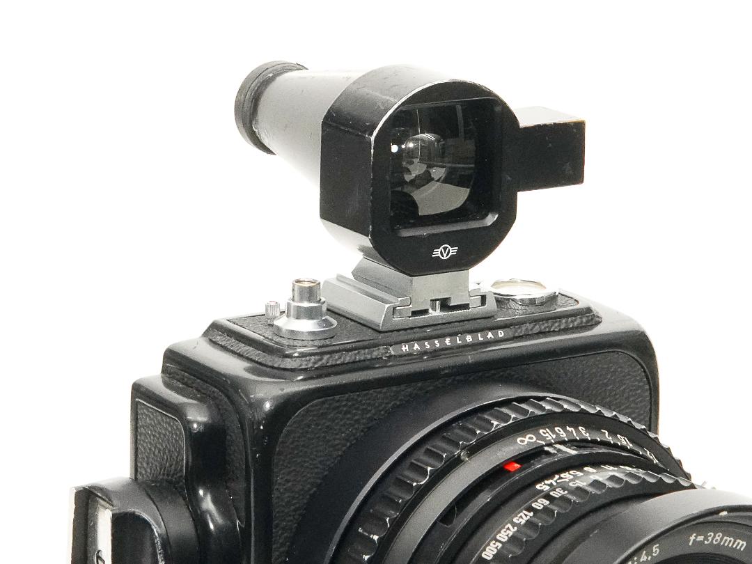 Hasselblad SWC 38/4.5 Biogon T ☆ (C-レンズ） ビューファインダー付き(メタル) ネックストラップ付 メタルレンズフード付 (フードキャップ付) の画像