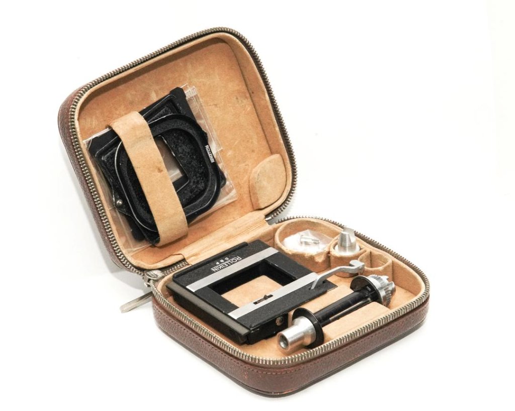 Rolleikin  Rollei 2眼レフカメラ用  35mmフィルムを使用しますアダプターキットです。　ケース付の画像
