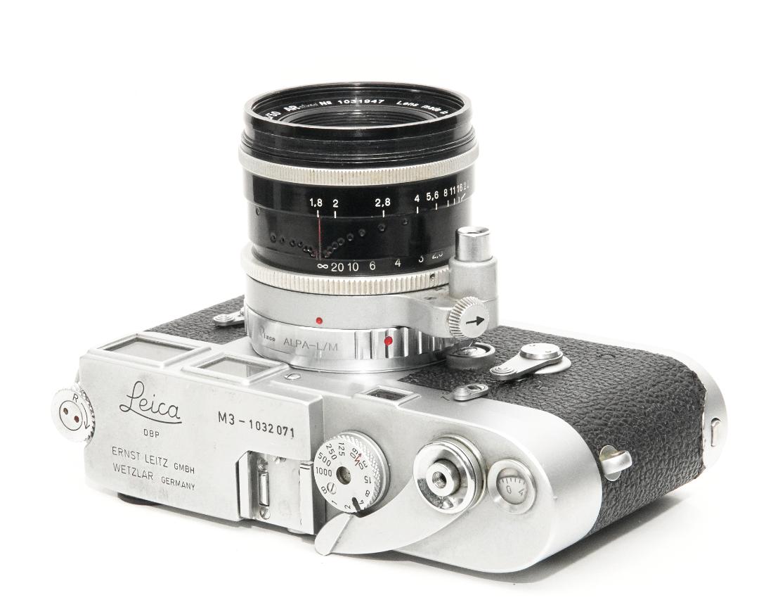 50/1.8 KERN-MACRO-SWITAR AR  (Switzerland)  SN.1031947  純正前後キャップ、フード、元箱付 自動絞り、95%	の画像