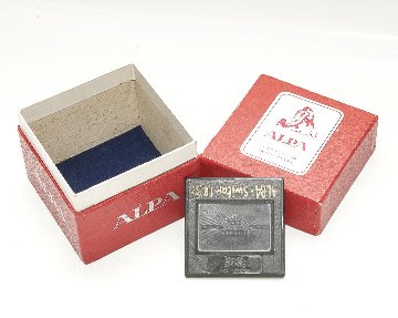 50/1.8 KERN-MACRO-SWITAR AR  (Switzerland)  SN.1031947  純正前後キャップ、フード、元箱付 自動絞り、95%	の画像