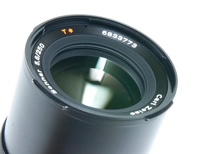 250/5.6 Sonnar T* (CFレンズ) ハッセルブラッド Vシリーズ用  前後キャップ付 Pケース付き  Pronter Shutter付　の画像