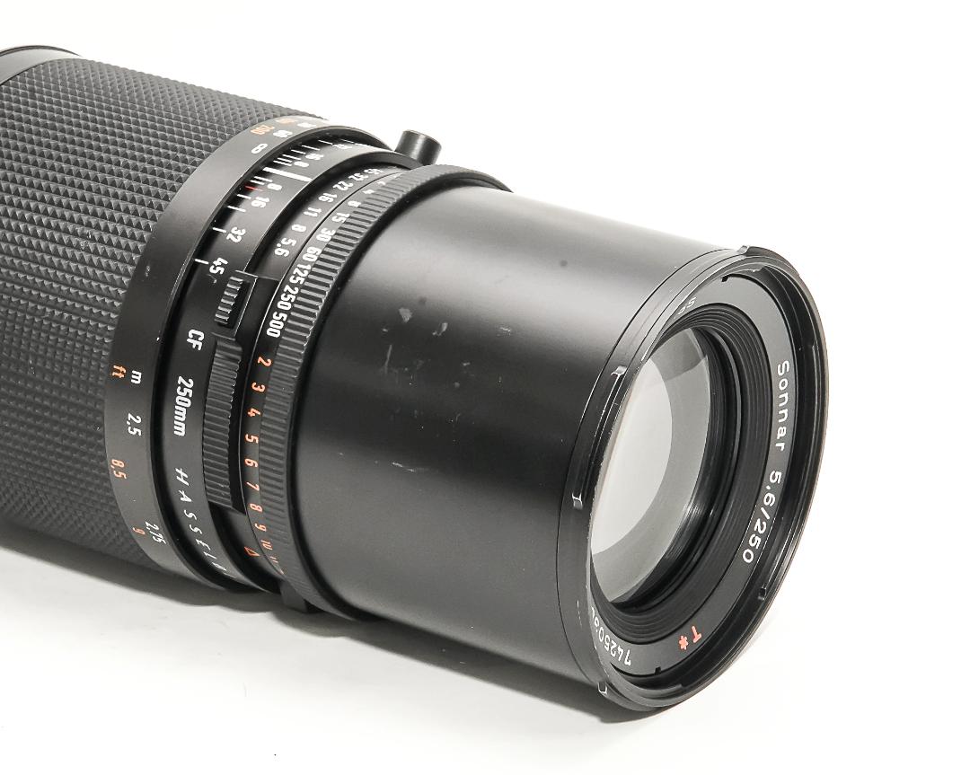 250/5.6 Sonnar T* (CFレンズ) ハッセルブラッド Vシリーズ用  前後キャップ付　 Pronter Shutter付の画像