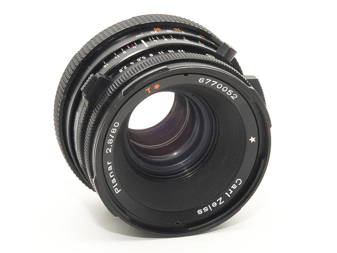 Hasselblad 503CX ☆80/2.8 Planar T* (CFレンズ) A-12マガジン 疑似アキュートマット焦点板  ラピットクランク ネックストラップ  日本語使用説明書付　95% の画像