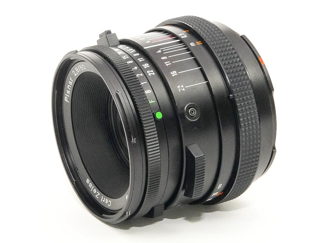 Hasselblad 503CX 80/2.8 Planar T* (CFレンズ) A-12マガジン 焦点板 ラピットクランク ネックストラップ  日本語使用説明書付　93% 超美品の画像