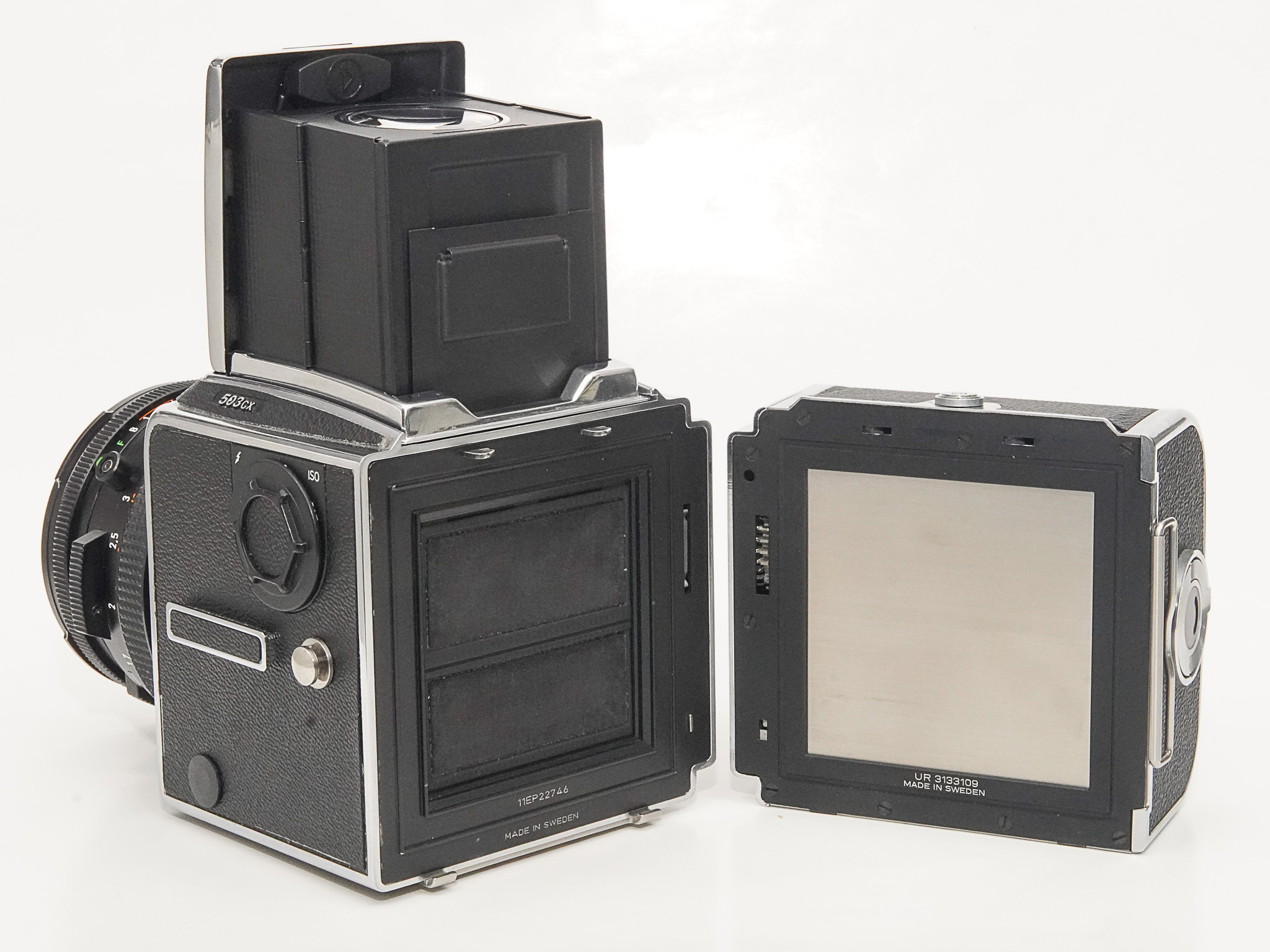 Hasselblad 503CX 80/2.8 Planar T* (CFレンズ) A-12マガジン 焦点板 ラピットクランク ネックストラップ  日本語使用説明書付　93% 超美品の画像