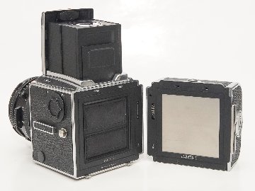 Hasselblad 503CX 80/2.8 Planar T* (CFレンズ) A-12マガジン 焦点板 ラピットクランク ネックストラップ  日本語使用説明書付　93% 超美品の画像