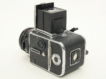 Hasselblad 503CX 80/2.8 Planar T* (CFレンズ) A-12マガジン 焦点板 ラピットクランク ネックストラップ  日本語使用説明書付　93% 超美品の画像