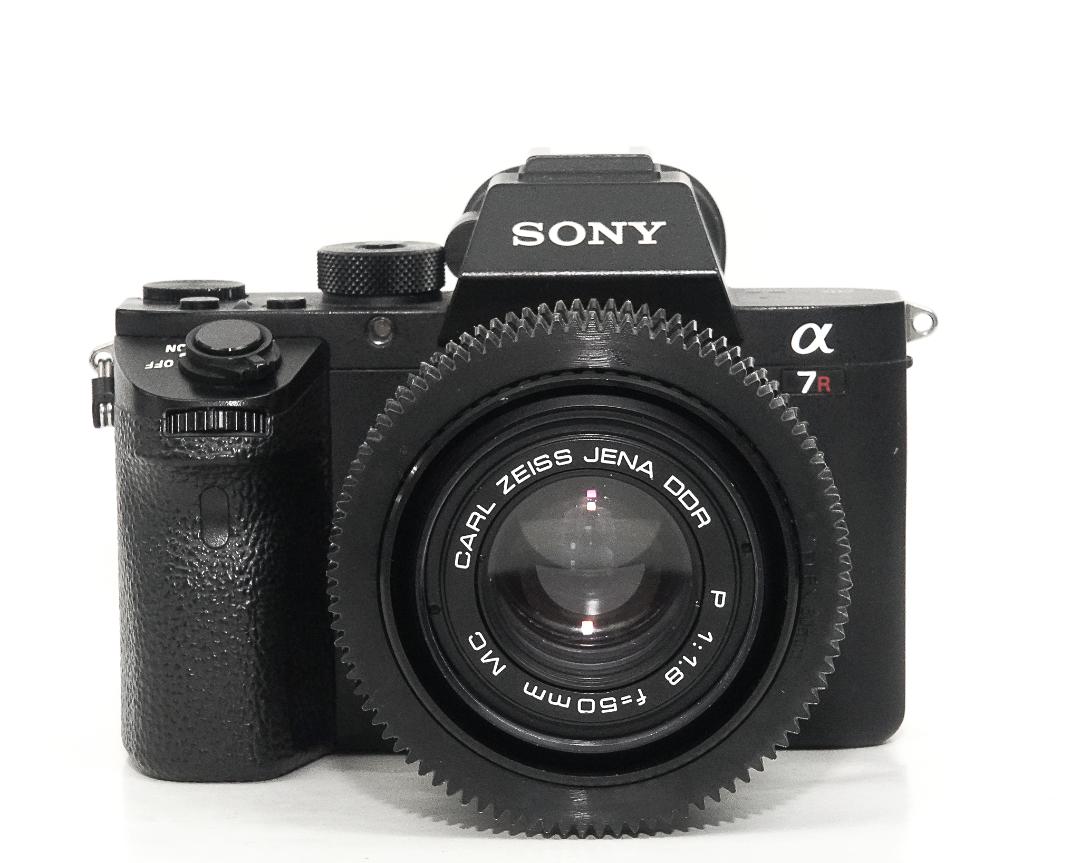 50/1.8  MC P (Pancolar)  Carl Zeiss Jena DDR シネ、ムービー用レンズ改装レンズ,　プラクチカBマウント → Sony E マウント用アダプター付 の画像