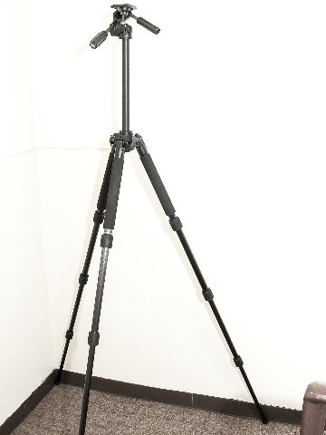 Velbon Carmagne  ベルボン カルマーニュ G5400  4段式 三脚　3way 雲台 搭載　カーボン&マグネシウム製の画像