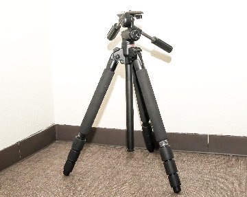Velbon Carmagne  ベルボン カルマーニュ G5400  4段式 三脚　3way 雲台 搭載　カーボン&マグネシウム製の画像