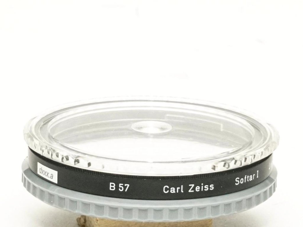 ハッセルフィルター.ソフターNo.1 (B-50) C-レンズ80ミリ～250ミリ用 黒枠 Carl Zeiss 製 元箱、前後キャップ付 新品同様の画像