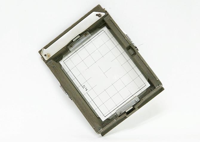 Sinar 4×5in用 カメラバック (ピントグラスの部分) ウグイス色 明るいピントグラス入り画像