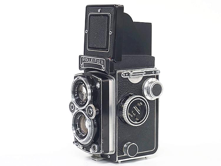 Rolleikin  Rollei 2眼レフ用  35mmフィルムを使用しますアダプターキットです。　ケース付画像