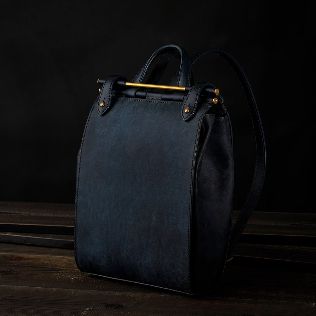 GAGLIARDO ZAINO navyの画像