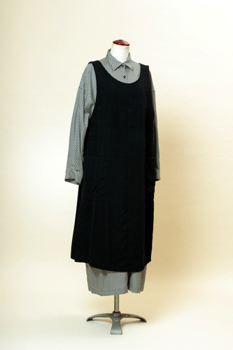 服の型紙_KP-043_エプロン・ワンピース（裏なし）の画像