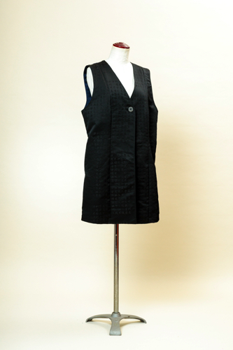 服の型紙_トップス KD-095ふプリンセスラインのV衿ベスト（裏なし）の画像