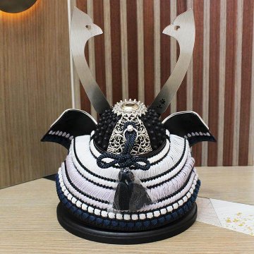  鈴甲子雄山作 7号 月読 兜平飾り LED照明付きの画像