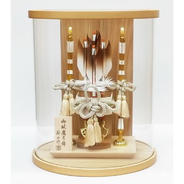 平安道翠監修高級総檜造りのコンパクトな破魔弓飾りです/人形の松川