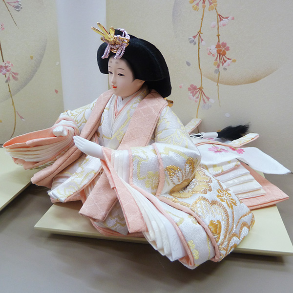 超コンパクトサイズのインテリア雛収納飾りの画像