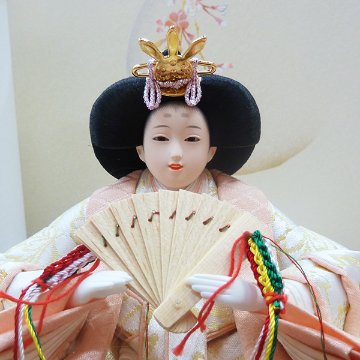 超コンパクトサイズのインテリア雛収納飾りの画像