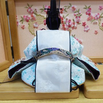 道翠作 金彩衣裳着芥子親王 総桧造り収納飾りの画像