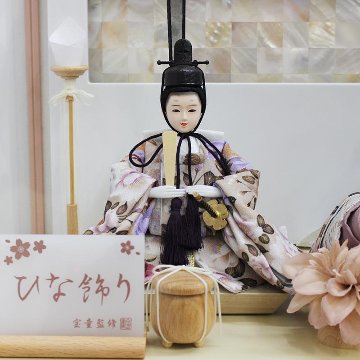 ピンク塗アクリルケース親王飾り LED照明の画像
