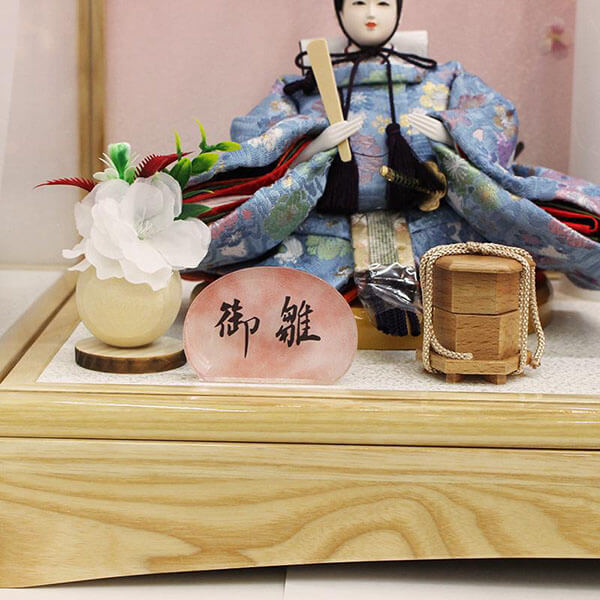 平安道翠 芥子親王飾りケース入り 白木雪輪に和桜ケース飾りの画像
