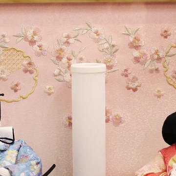 平安道翠 芥子親王飾りケース入り 白木雪輪に和桜ケース飾りの画像
