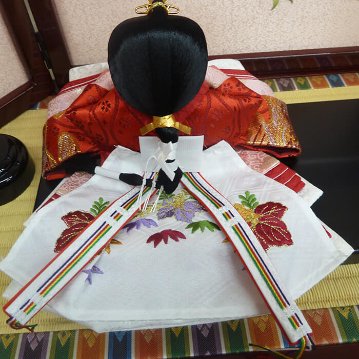 平安豊久 芥子白金衣裳着親王ワイン塗り収納飾り の画像