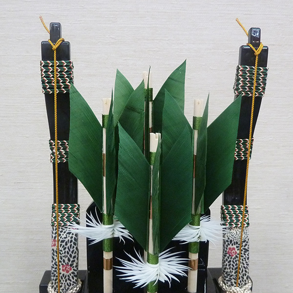 四ツ矢飾り