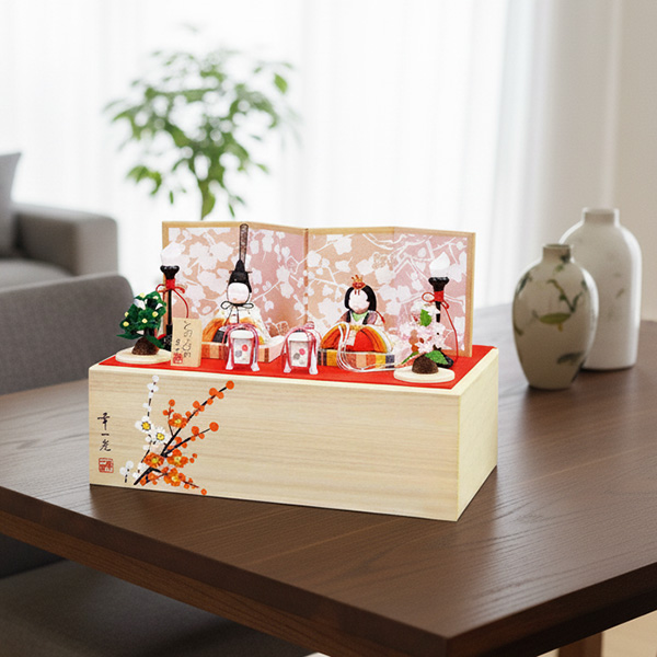 コンパクトサイズで可愛い木目込み雛＞幸一光作とのとひめ桐箱セット