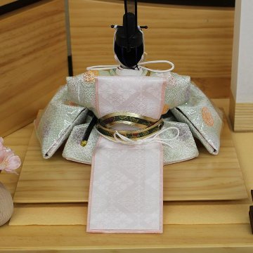 恵翠作 刺繍金襴親王 白木造り平飾り の画像