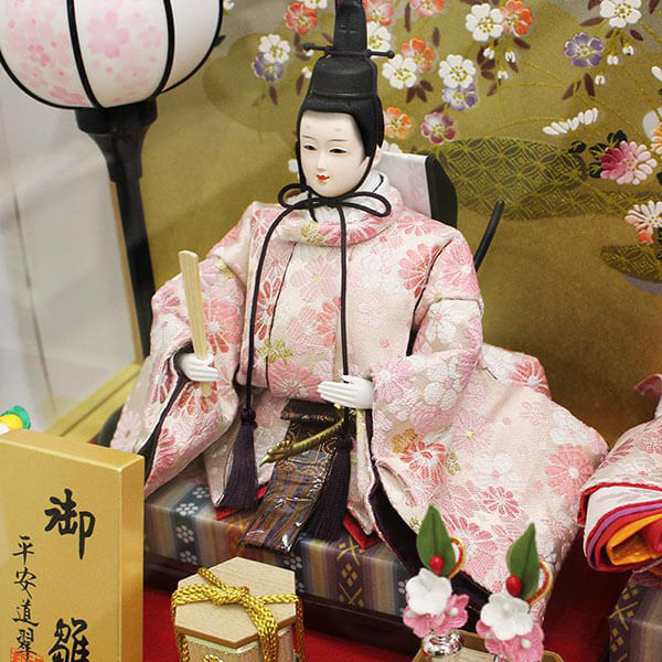 平安道翠作芥子美里親王 白木 ケース飾り　の画像