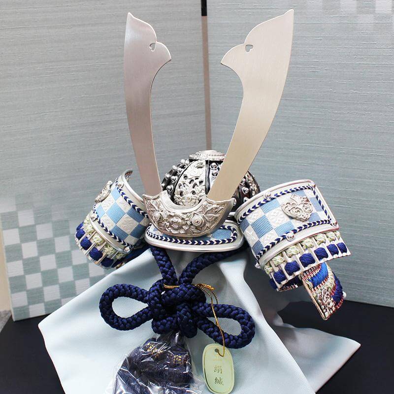 道翠工房 9号本金プラチナ箔 皐月 兜飾り の画像