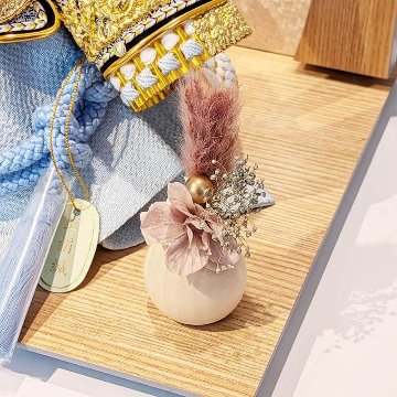 雅峰作 8号金小札淡青白段糸威し木目平飾り（照明付き）の画像