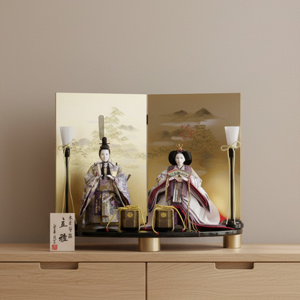 雛人形　親王飾り収納セット・頭：梛葉　作・台：伝統工芸　駿河塗・屏風：金彩友禅 p87001-size.jpg