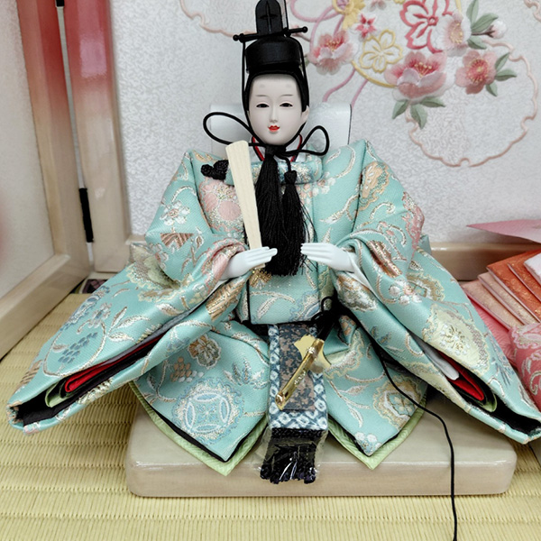 舞雛親王 白ピンクぼかし塗収納飾りの画像