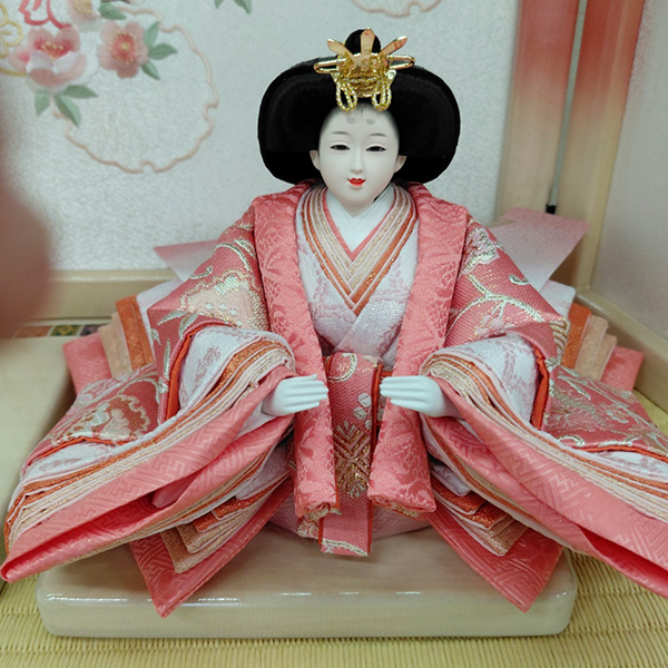 舞雛親王 白ピンクぼかし塗収納飾りの画像