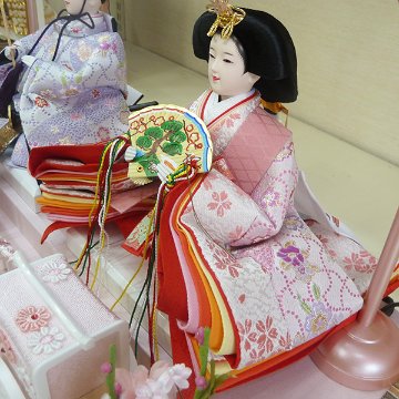 小三五親王グレージュ塗ガラスケース飾りの画像