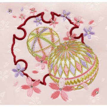 刺繍名前旗　薄ピンク　小サイズ　雪輪にマリ　スワロスキー付き画像