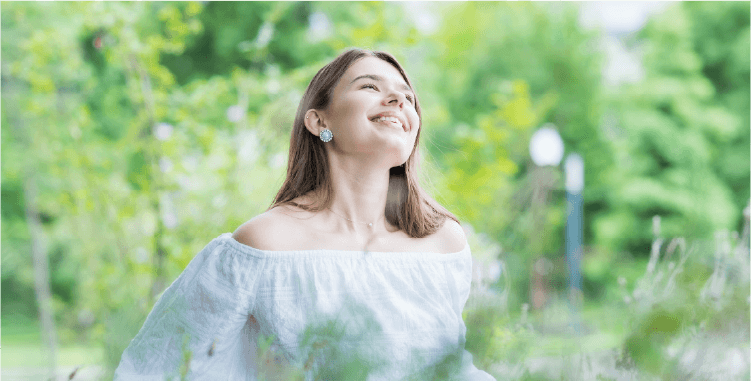 女性の写真