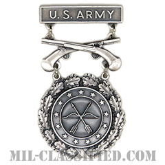 射撃技術競技章 (陸軍ピストル競点射撃優秀記章シルバー)（Army Excellence-In-Competition Pistol Shot Badge (Silver)）[バッジ]画像