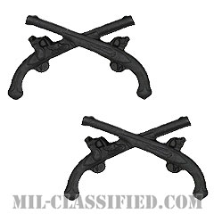 憲兵科章（Military Police Corps Branch Insignia）[サブデュード（ブラックメタル）/兵科章/バッジ/ペア（2個1組）]の画像